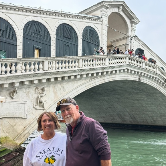 Meet your Posher, Patricia - Picture 1 of 1